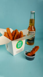 Stick crispy x6 con limon y salsa humo.